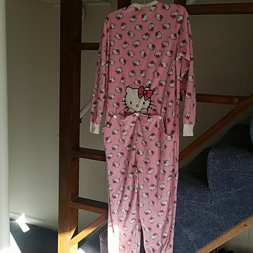 PJ's - Picture 3 of 3